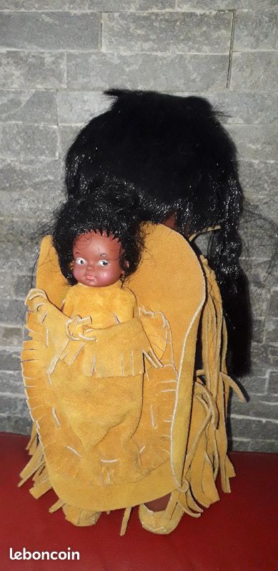 Poupée inuit ancienne canadienne indienne avec son bébé (image 3)