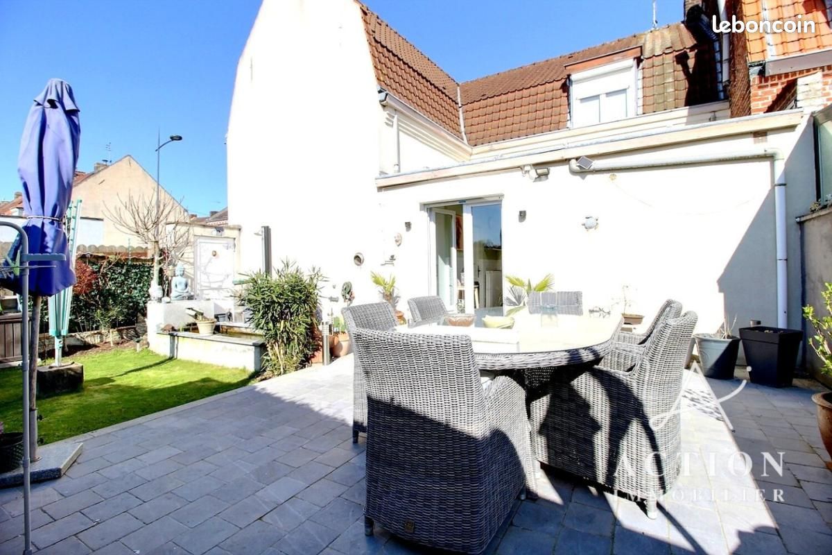 Maison 5 pièces 130 m² · à Lys-lez-Lannoy · 130 m² · 295 000 €