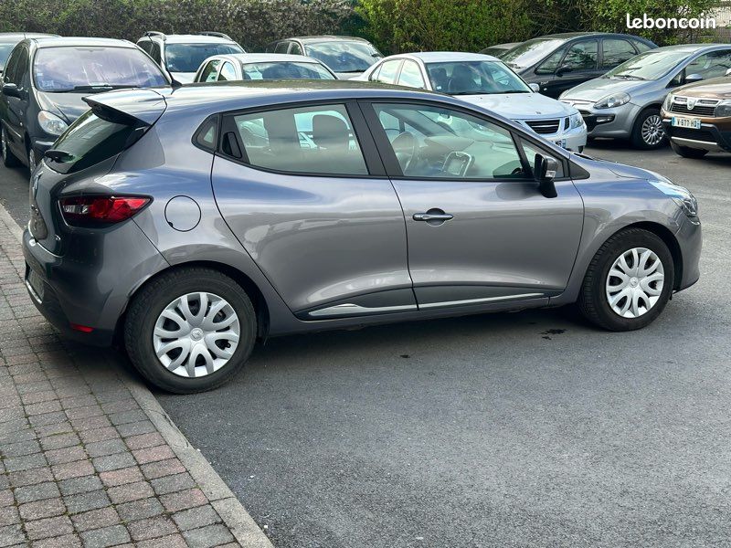 Renault Clio 4 0.9 TCE 90CV Trend 1ere main (image 4)