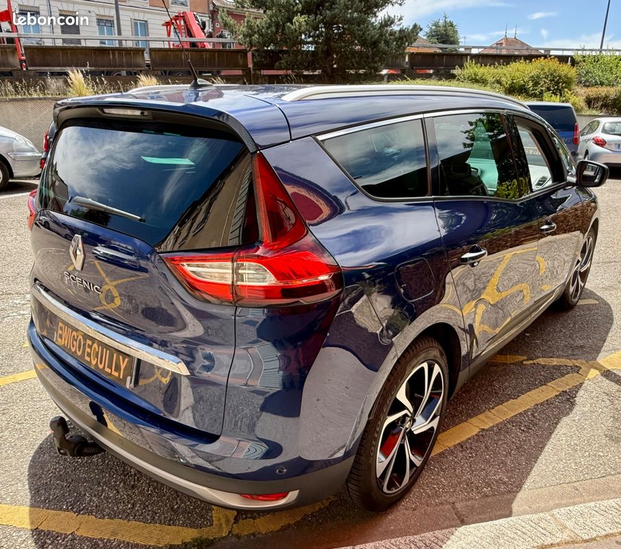 RENAULT GRAND SCENIC 1.7 BLUEDCI 150CH INITIALE PARIS- CUIR - ATTELAGE-GARANTIe (image 2)