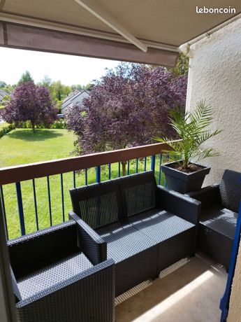Rare  A Vendre secteur la Moline joli F3 climatisé avec garage et balcon donnant sur un grand parc arboré