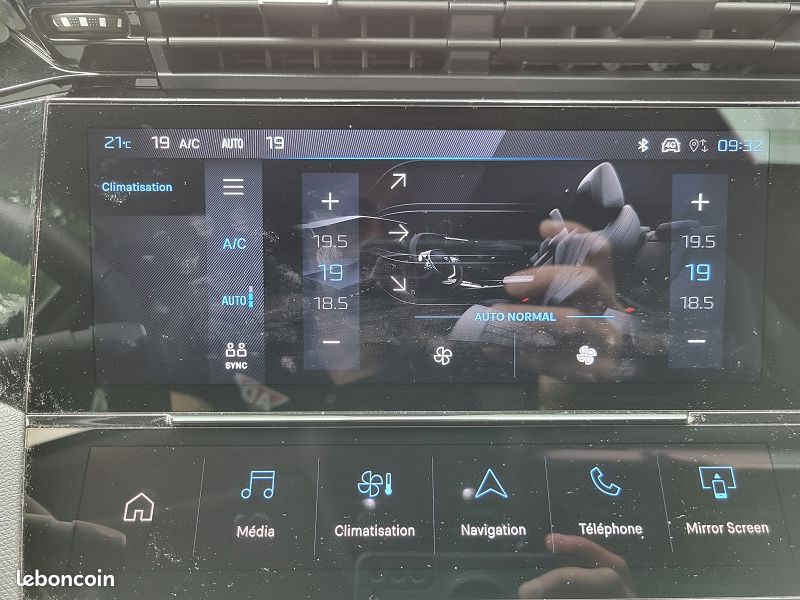 Peugeot 308 SW 1.2I HYBRID - 145 BV E-DCS6 ALLURE (image 11)