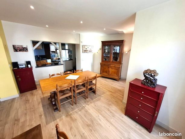 Maison 5 pièces 151 m²