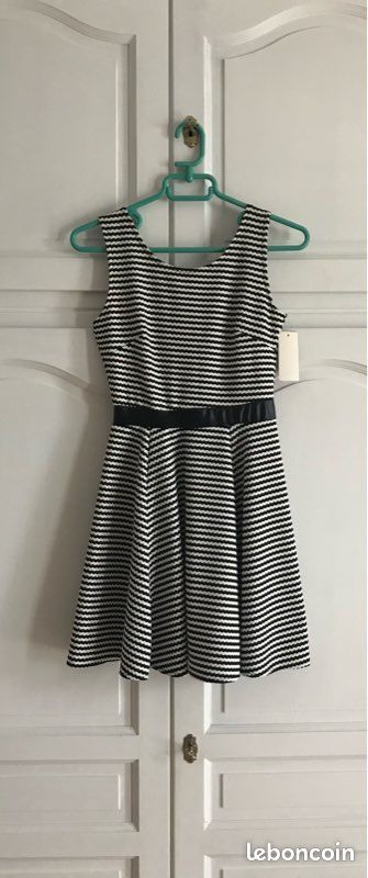 Robe Vichy Décalée Crown & Ivy - Neuve Avec étiquettes, Taille PL (petite), Rouge
