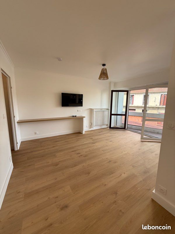 Appartement 1 pièce 30 m² · à Villejuif · 30 m² · 950 €/mois