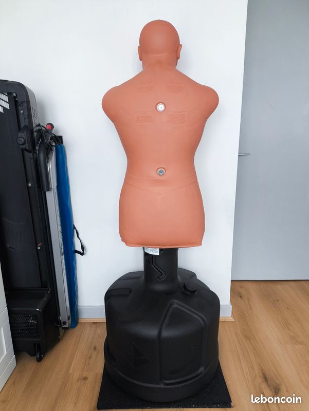 Mannequin De Boxe Century BOB XL – Hauteur Réglable 155-205 Cm, Torse Réaliste, Base Lestable (eau/sable 122kg) – Pour MMA, Muay Thai, Home Gym