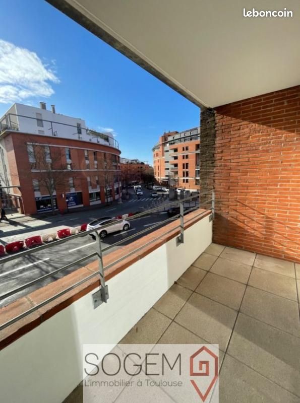 Appartement 3 pièces 65 m² · à Toulouse · 65 m² · 833 €
