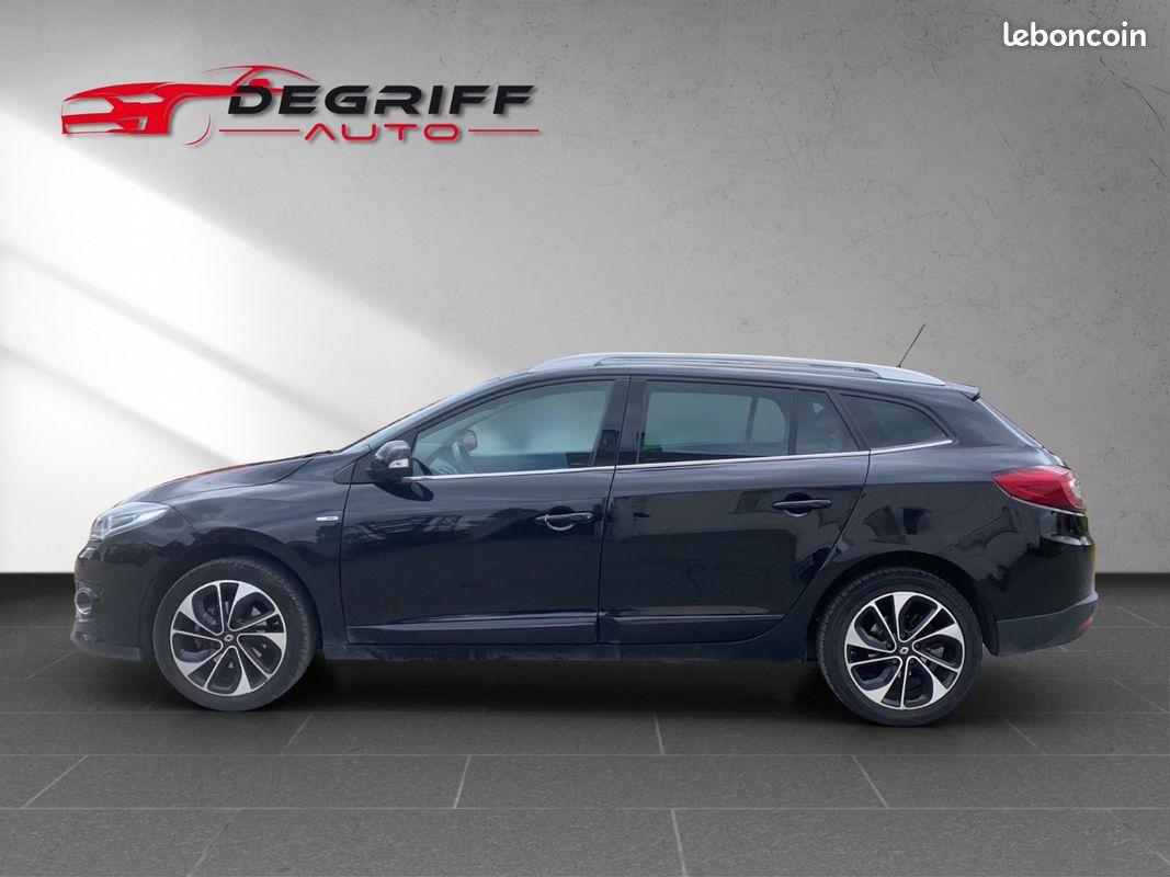 RENAULT MEGANE III ESTATE Estate III TCE 130 Energy eco2 Bose (image 2)