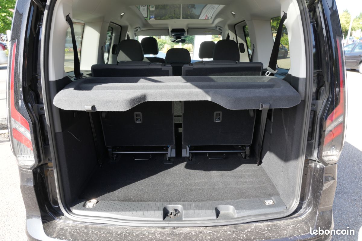 FORD Tourneo CONNECT III L2 2.0 ECOBLUE 122 DCT7 ACTIVE 7 PLACES (image 30)