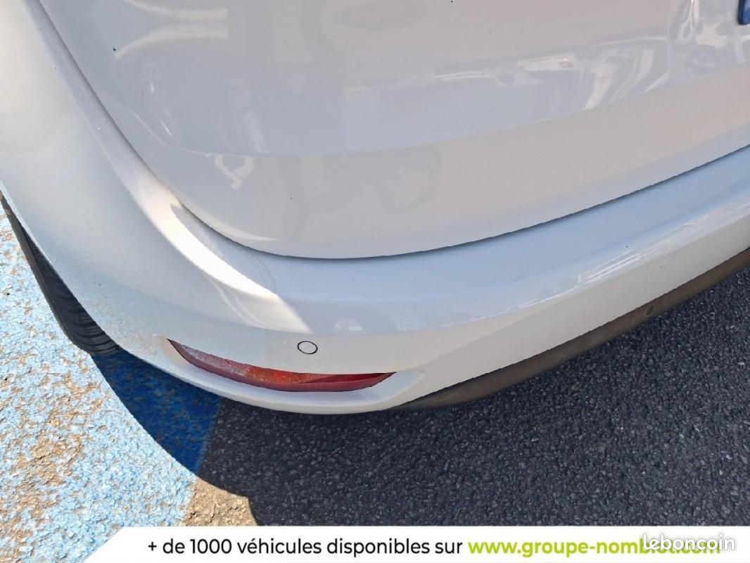 Citroën C4 Picasso PureTech 130 S&S Feel (image 24)