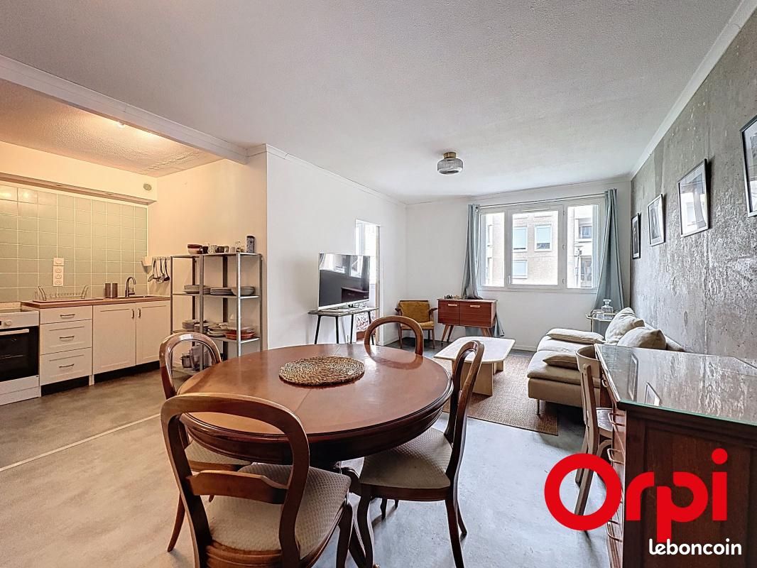 Appartement 2 pièces 38 m² · à Bourgoin-Jallieu · 38 m² · 110 000 €