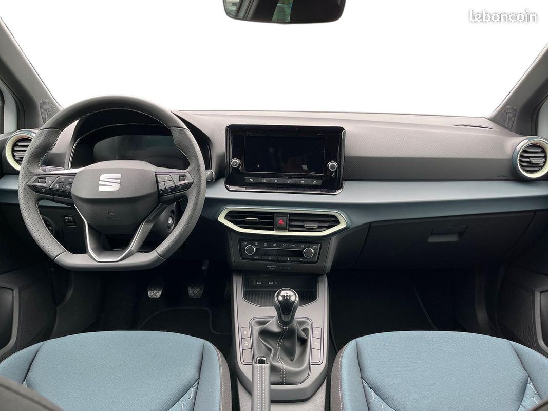 SEAT Arona 1.0 TSI 95 ch Start/Stop BVM5 Copa (image 2)