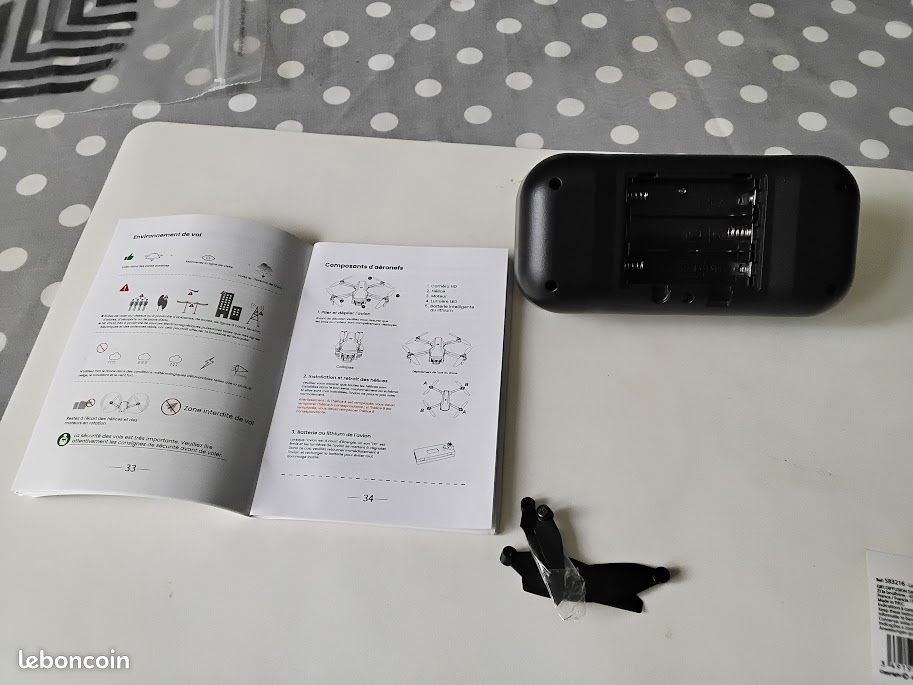Tele commande pour drone "karuisrc" (image 2)