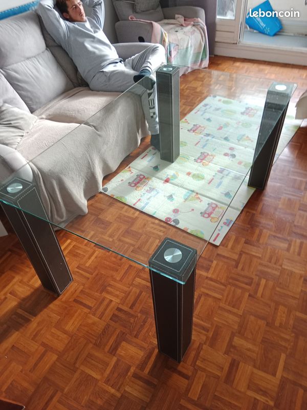 Table en verre (image 2)