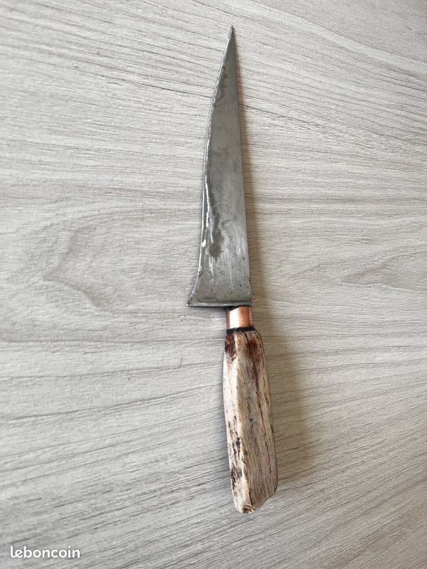 ANCIEN COUTEAU LAGUIOLE R DAVID, THIERS, manche BOIS. EUR 25,00