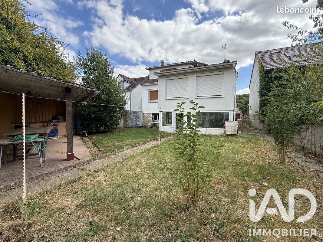 Maison 6 pièces 121 m² · à Sucy-en-Brie · 121 m² · 398 000 €