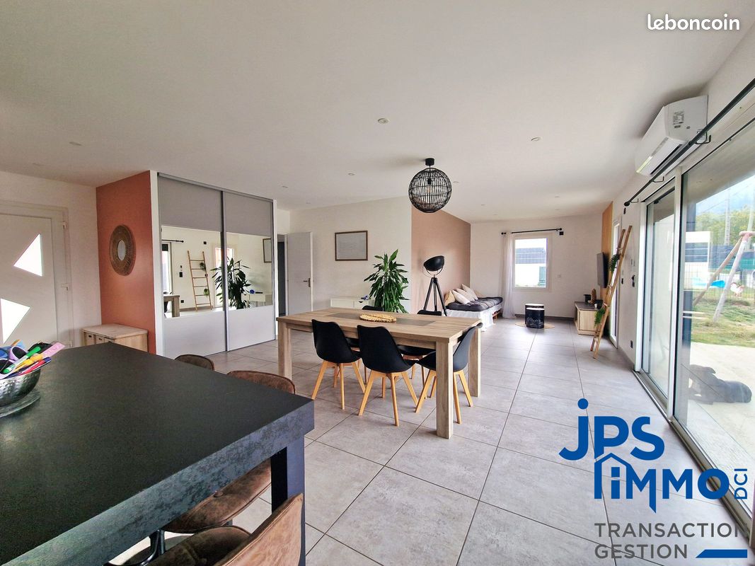 Maison 4 pièces 102 m² · à Saint-Romans · 102 m² · 260 000 €