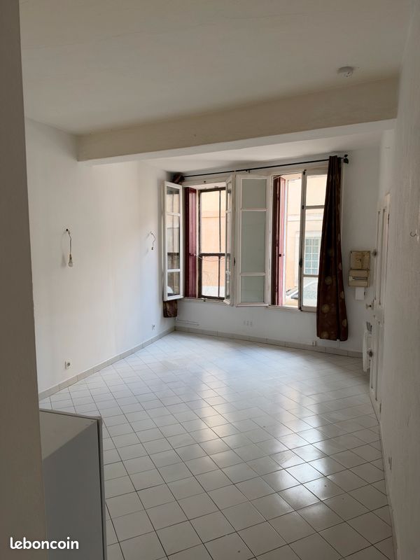 Appartement 1 pièce 24 m² · à Arles · 24 m² · 370 €/mois