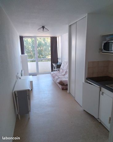 Studio 1 pièce 19 m²