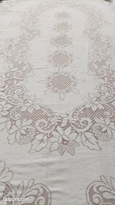 Lot de deux nappes (ronde+ovale) avec leur sous-nappe (image 9)