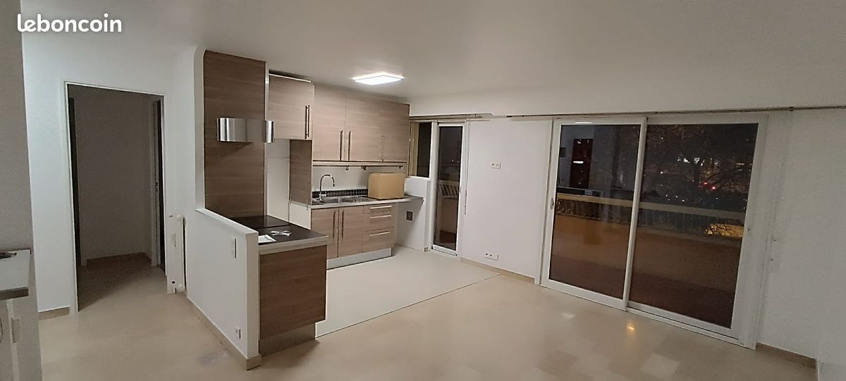 Appartement 2 pièces 45 m² · à Vence · 44,7 m² · 230 000 €