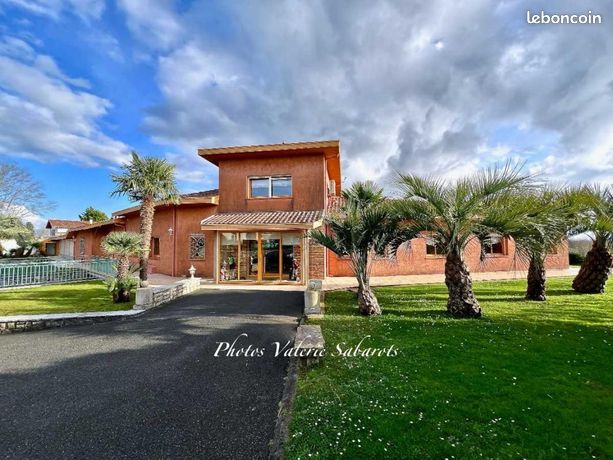 Propriété 9 pièces 440 m²