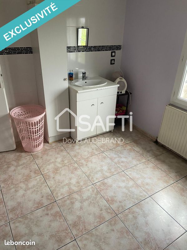 Maison 6 pièces 158 m² - Champdeniers 79220 Saint-Denis (image principale 3)