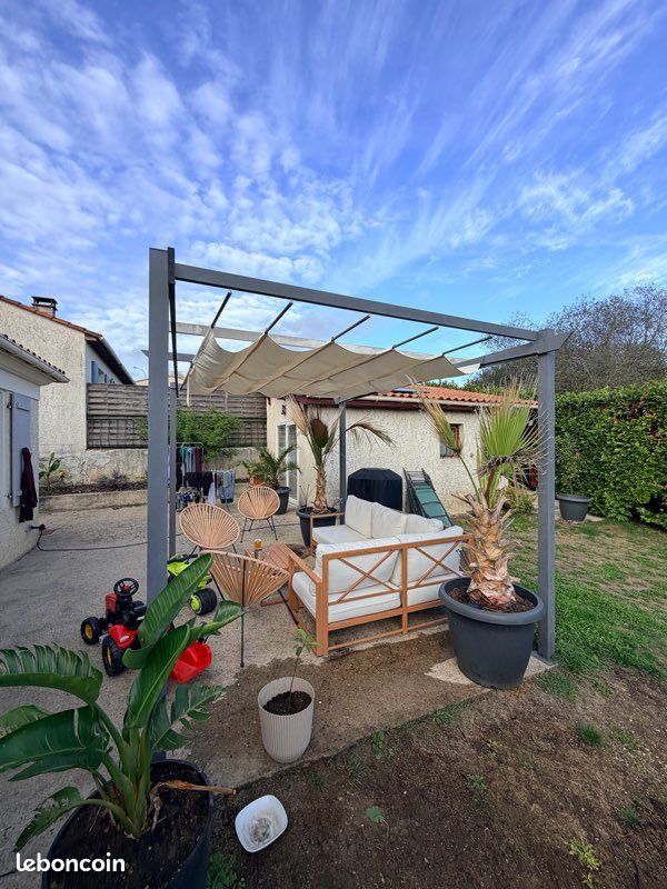 Pergola (image 1)