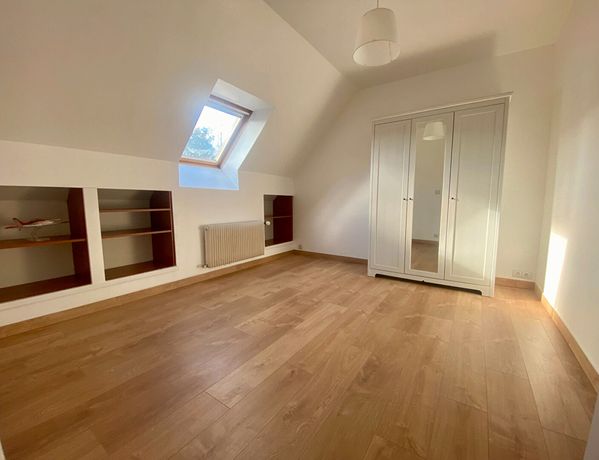 Maison a vendre  - 6 pièce(s) - 179 m2 - Surfyn