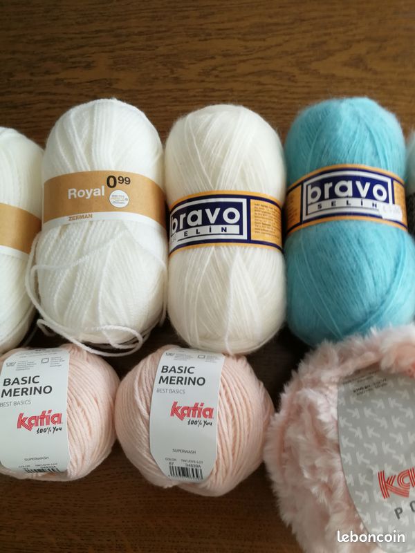 Lot de 12 pelotes de laine neuves (image 3)