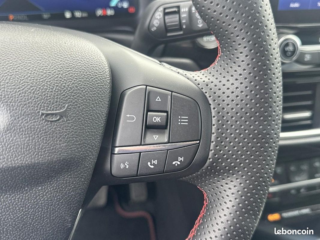 FORD PUMA 1.0 EcoBoost mHEV 155 PowerShift S&S II ST Line (image 24)