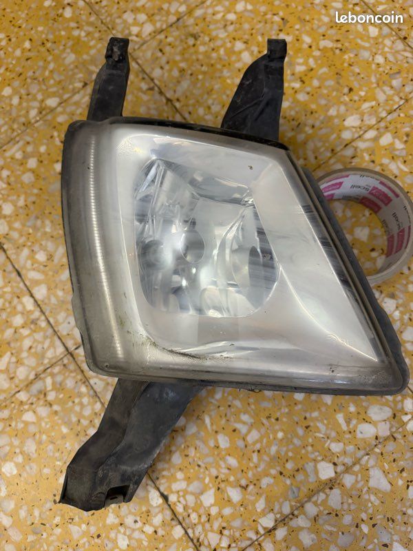Anti brouillard 407 (image 1)