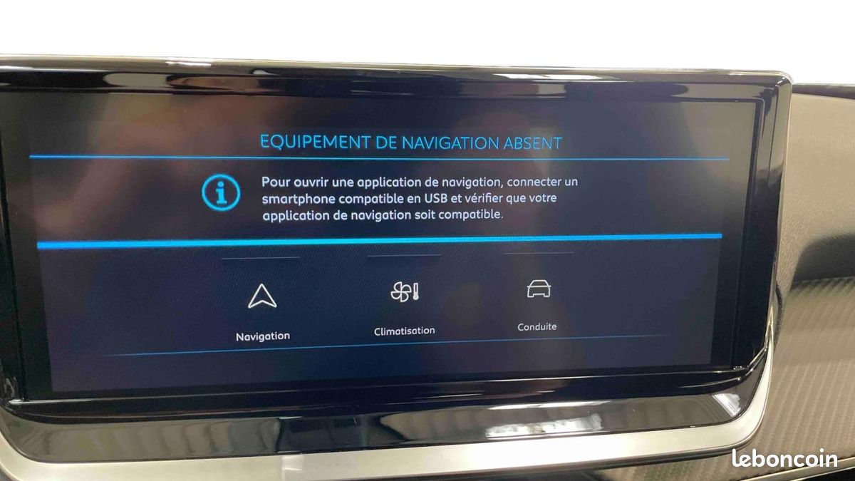 Peugeot 2008 Hybrid 145 e-DCS6 Style (image 11)