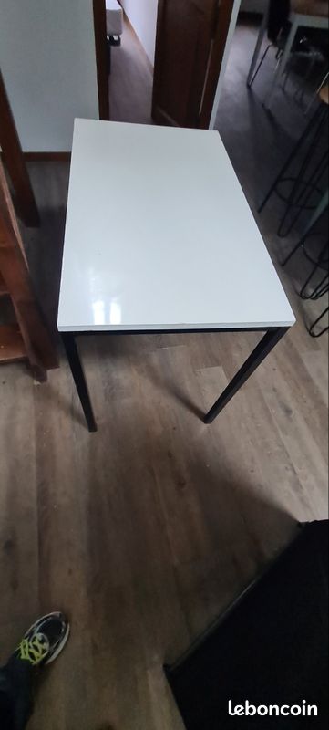 Table blanche (image 5)