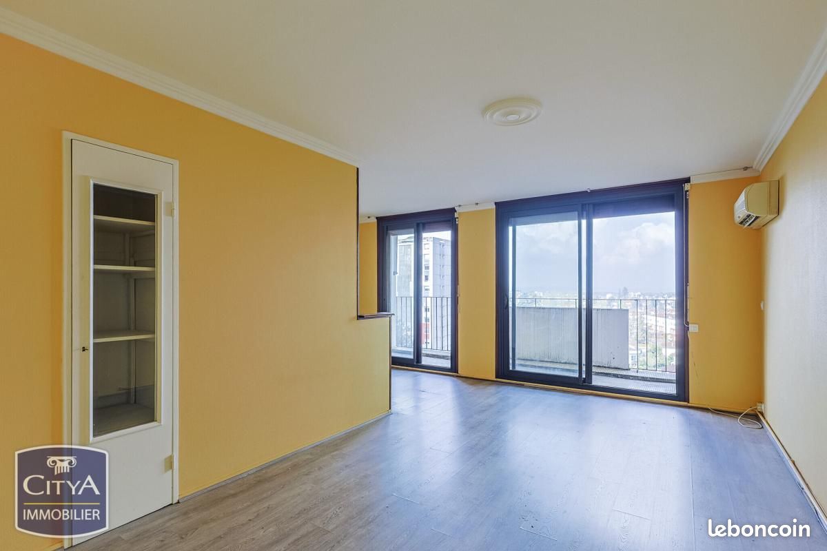 Appartement 3 pièces 69 m² · à Pau · 69 m² · 108 000 €