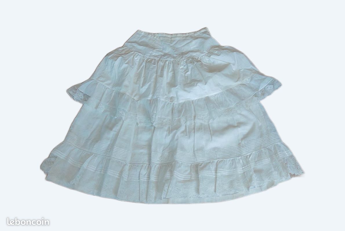 joli jupon vintage, jolie dentelle taille élastique T 42/44