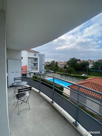 Loue f2 terrasse piscine parking