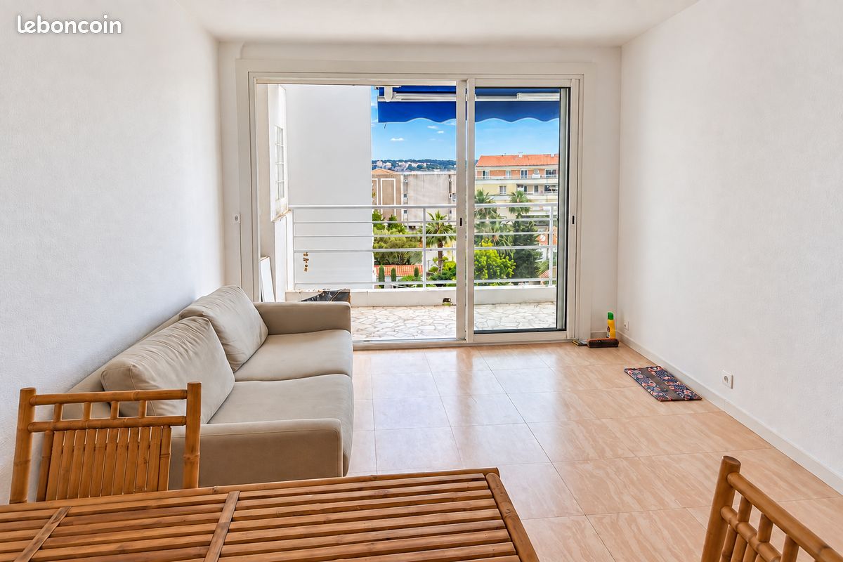 Appartement 1 pièce 19 m² · à Cannes · 19 m² · 800 €/mois