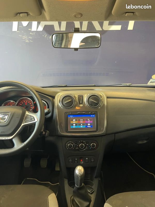 DACIA Sandero 1.5 D 95ch Stepway - 2019 - Caméra de recul - Phares LED - Navigation - Distribution OK (image 15)