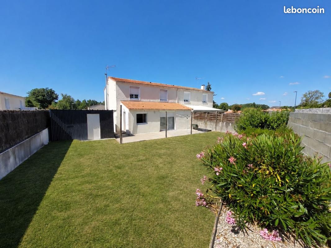 Maison 5 pièces 120 m² · à Legé · 120 m² · 237 576 €