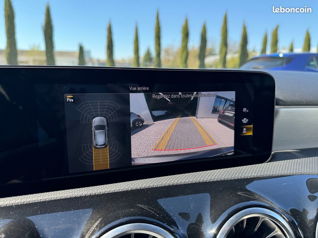 MERCEDES CLASSE A 200 D AMG LINE 8G-DCT Premium + CarPlay Caméra AR Radar AV/AR Toit Ouvrant Garantie 12 mois (image 23)