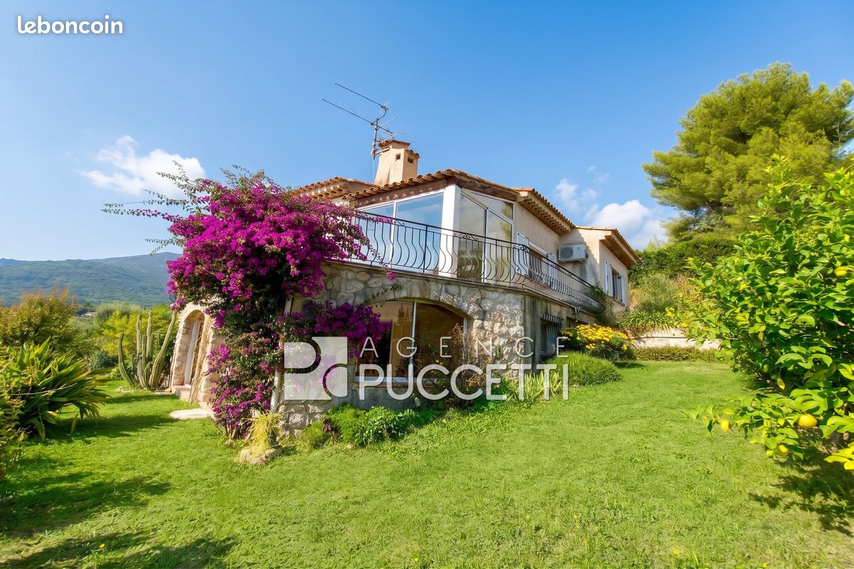 Maison 5 pièces 130 m² · à Vence · 130 m² · 693 000 €