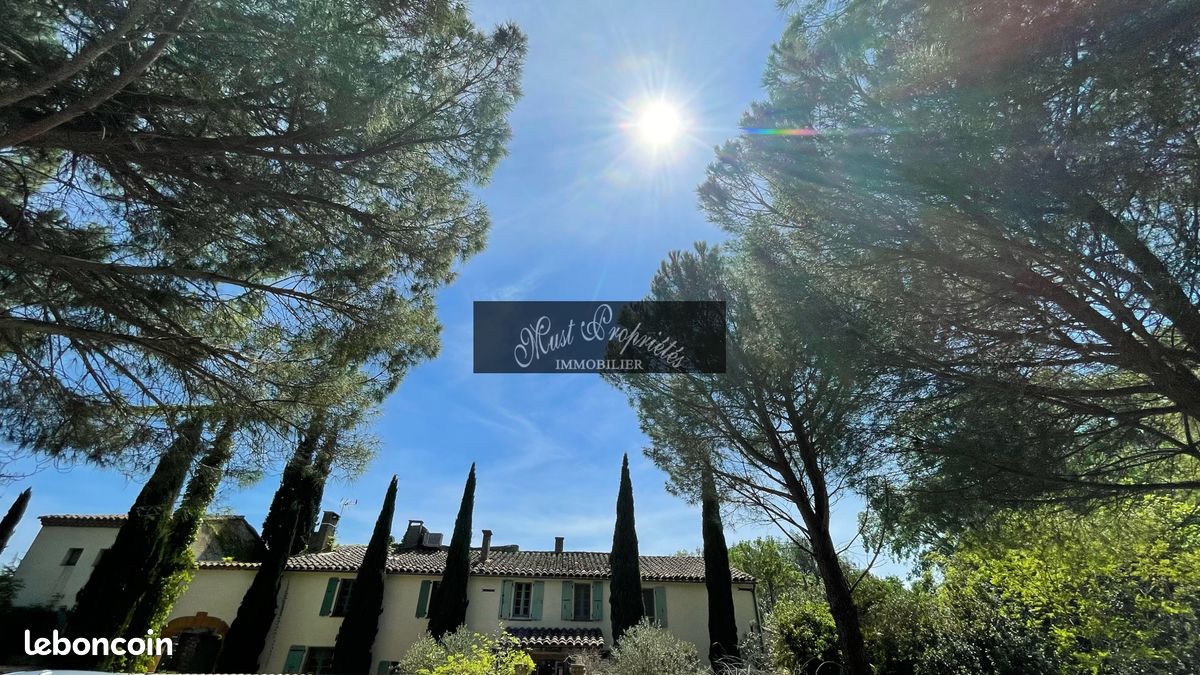 Maison 10 pièces 250 m² · à Narbonne · 250 m² · 790 000 €