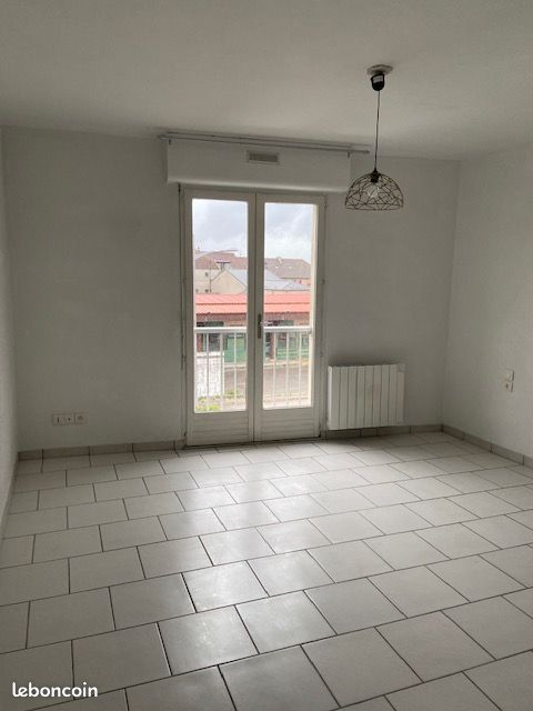 Appartement 1 pièce 24 m² · à Champagnole · 24,2 m² · 360 €