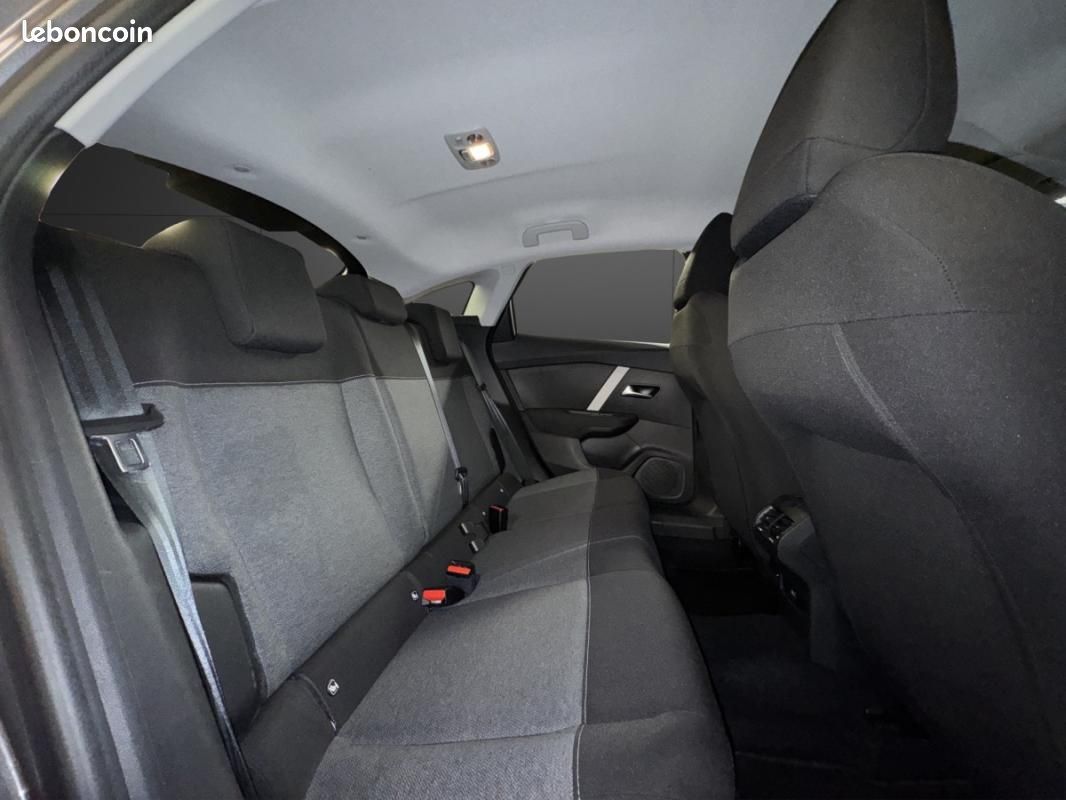 Citroën C4 III PureTech 130 S&S EAT8 Feel Pack (image 19)