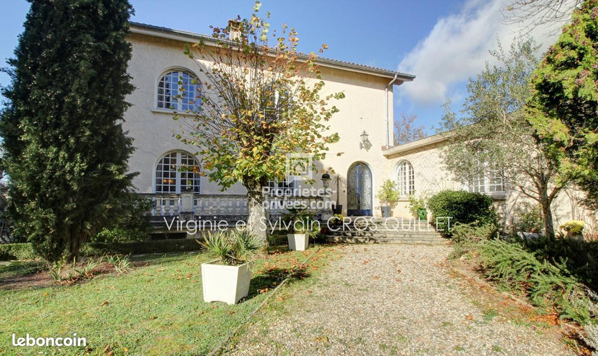 Maison 8 pièces 215 m² · à Verfeil · 215 m² · 485 000 €