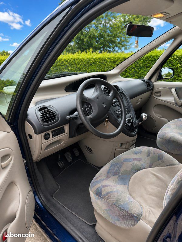 Citroën Xrasa Picasso 1.8L 16v 117CH (image 3)