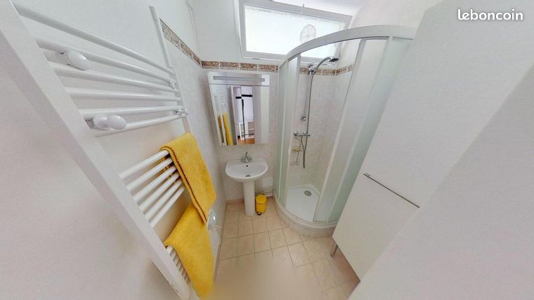 Appartement 4 pièces 70 m² — 12