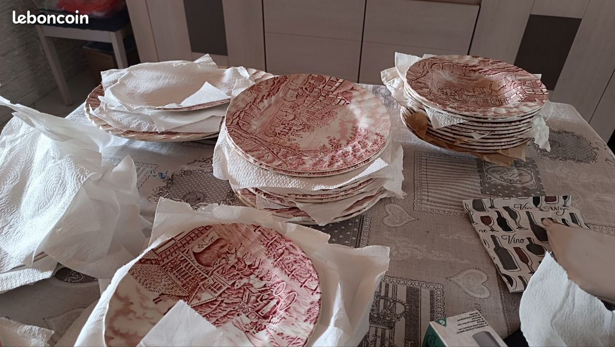 Service de table complet anglais Myott Meakin neuf rose et blanc (image 7)