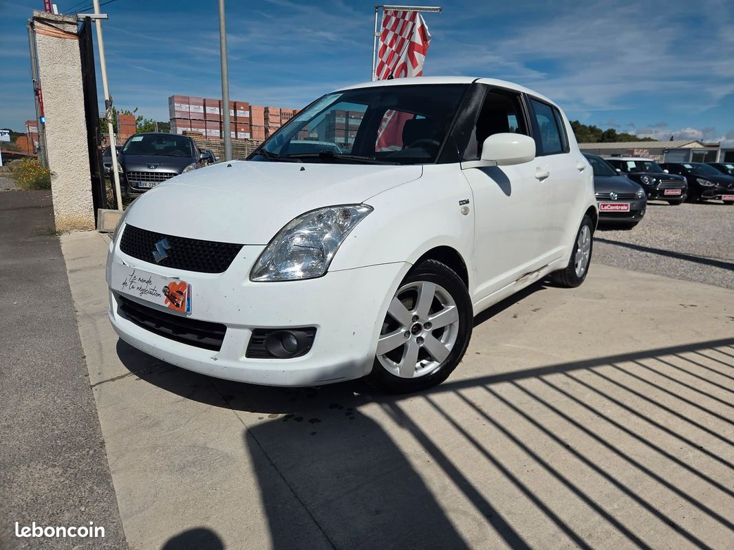 🚗✨ À SAISIR – Suzuki Swift 1.3 DDiS 75ch – Compacte, Équipée & Économique ✨🚗 (image 1)
